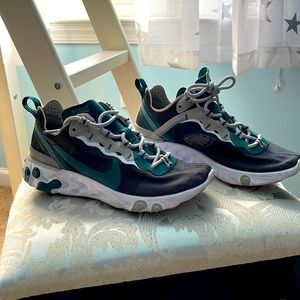 Boys Nike Philadelphia Eagles sneakers